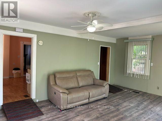 12 Cross Street, St. Catharines, Ontario  L2R 2W5 - Photo 14 - X13553060