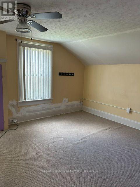 12 Cross Street, St. Catharines, Ontario  L2R 2W5 - Photo 20 - X13553060