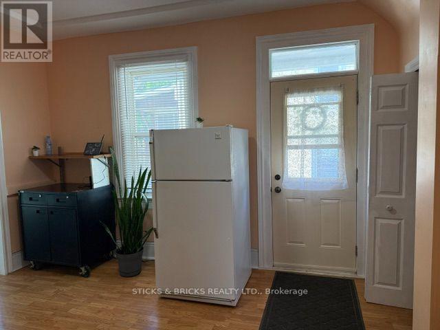 12 Cross Street, St. Catharines, Ontario  L2R 2W5 - Photo 25 - X13553060