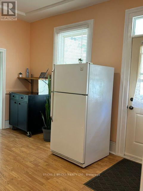 12 Cross Street, St. Catharines, Ontario  L2R 2W5 - Photo 27 - X13553060