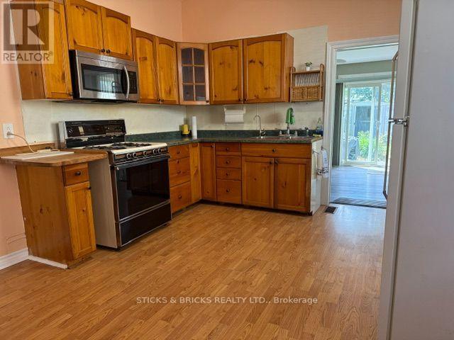 12 Cross Street, St. Catharines, Ontario  L2R 2W5 - Photo 28 - X13553060