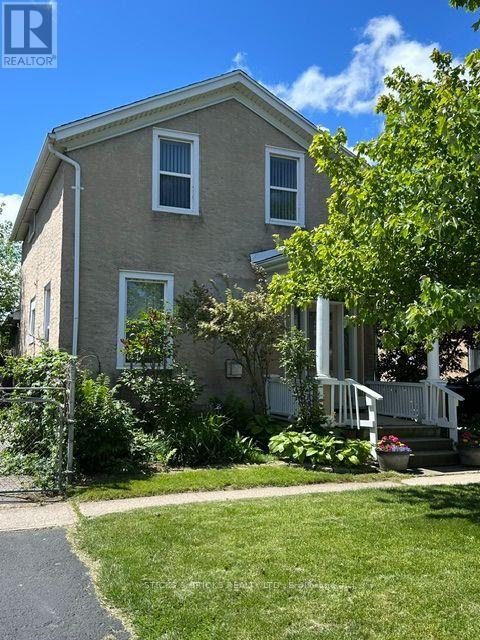 12 Cross Street, St. Catharines, Ontario  L2R 2W5 - Photo 3 - X13553060