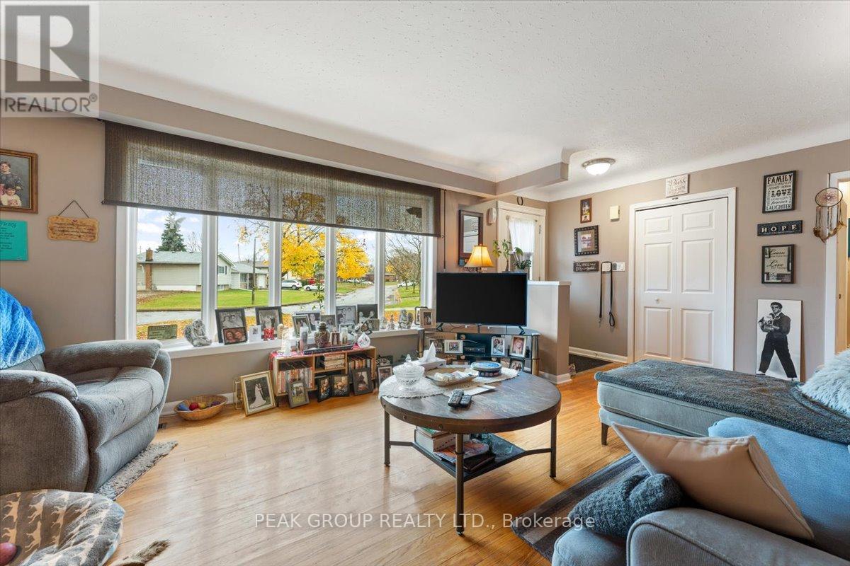 18 Karen Crescent, Welland, Ontario  L3C 2Y6 - Photo 5 - X13553194