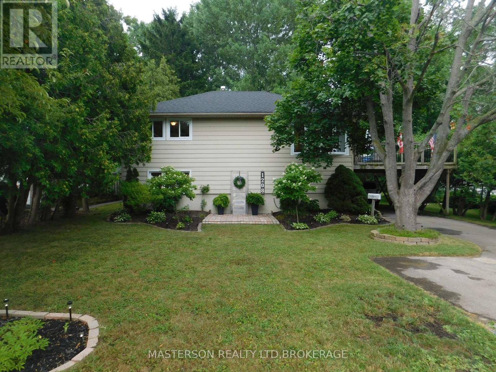 1208 Benner Avenue, Fort Erie, Ontario  L2A 4N7 - Photo 6 - X13553274
