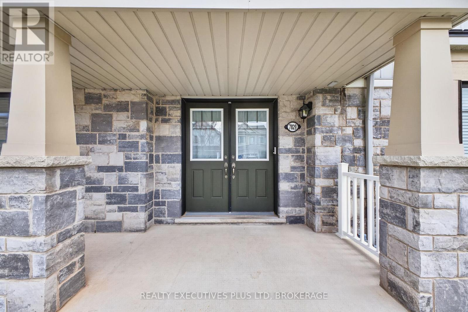 7829 Buckeye Crescent, Niagara Falls, Ontario  L2H 0P1 - Photo 4 - X13553310