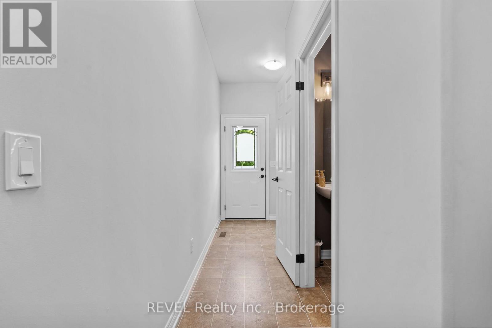 16 Maracay Way, St. Catharines, Ontario  L2W 1C5 - Photo 19 - X13555082