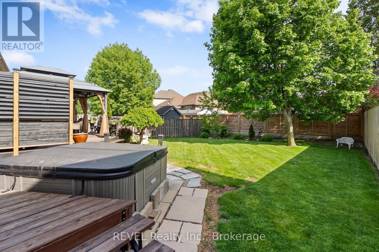 16 Maracay Way, St. Catharines, Ontario  L2W 1C5 - Photo 32 - X13555082