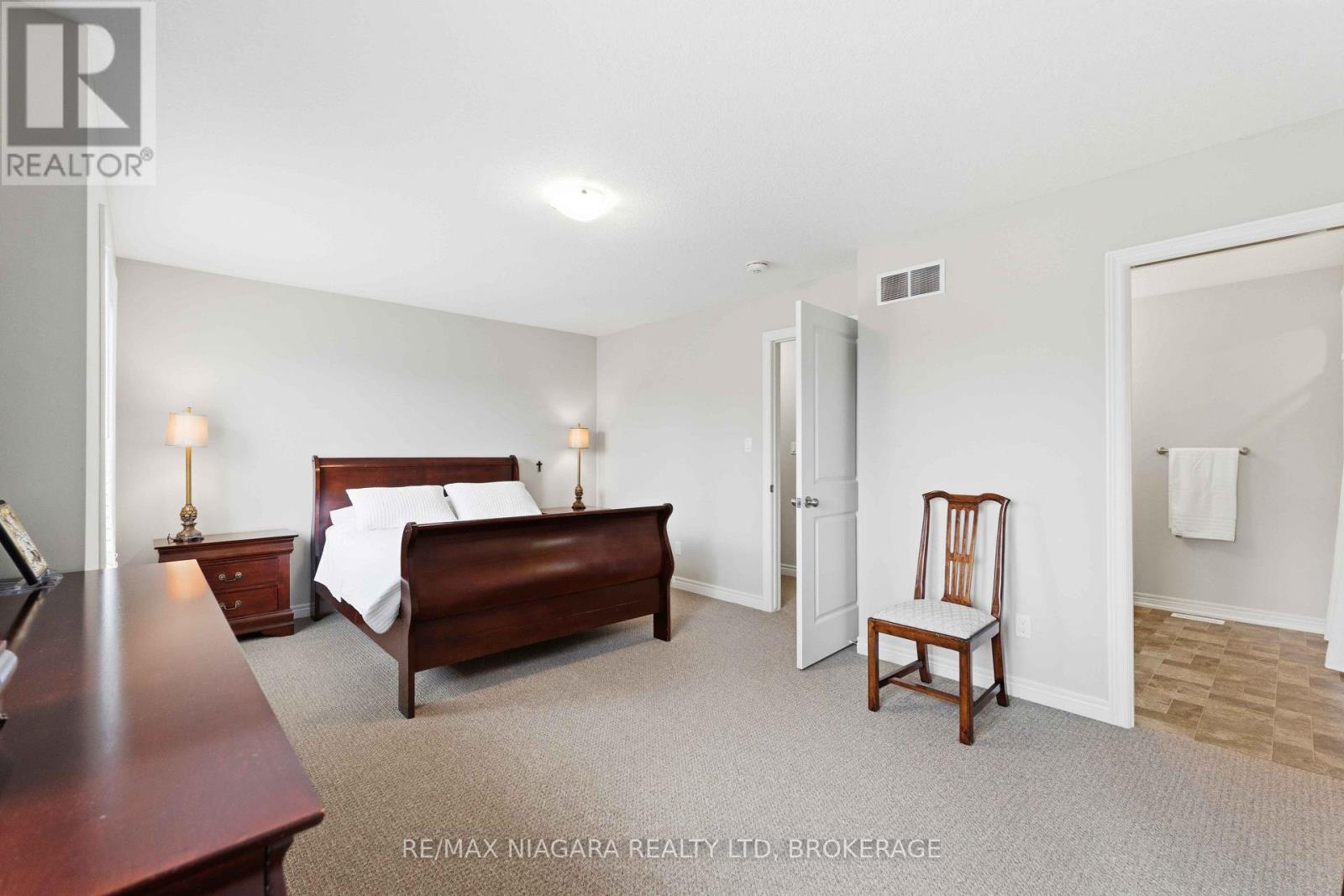 23b Bloomfield Avenue, St. Catharines, Ontario  L2P 1W8 - Photo 21 - X13555298