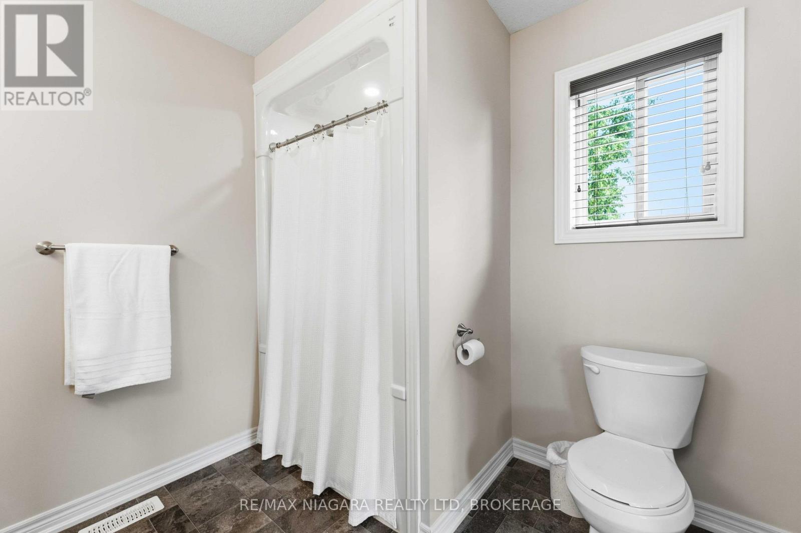 23b Bloomfield Avenue, St. Catharines, Ontario  L2P 1W8 - Photo 25 - X13555298