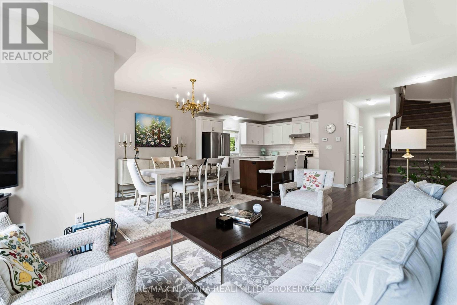 23b Bloomfield Avenue, St. Catharines, Ontario  L2P 1W8 - Photo 6 - X13555298