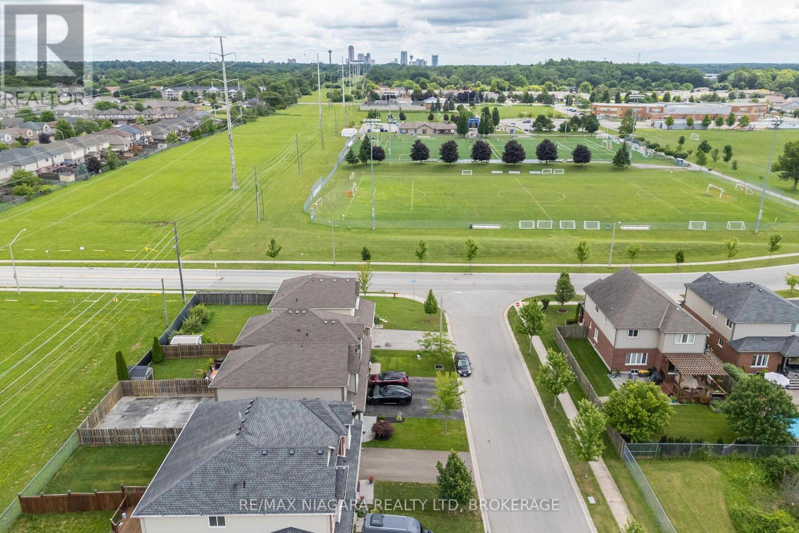 8625 Upper Canada Drive, Niagara Falls, Ontario  L2H 0B7 - Photo 25 - X13555822