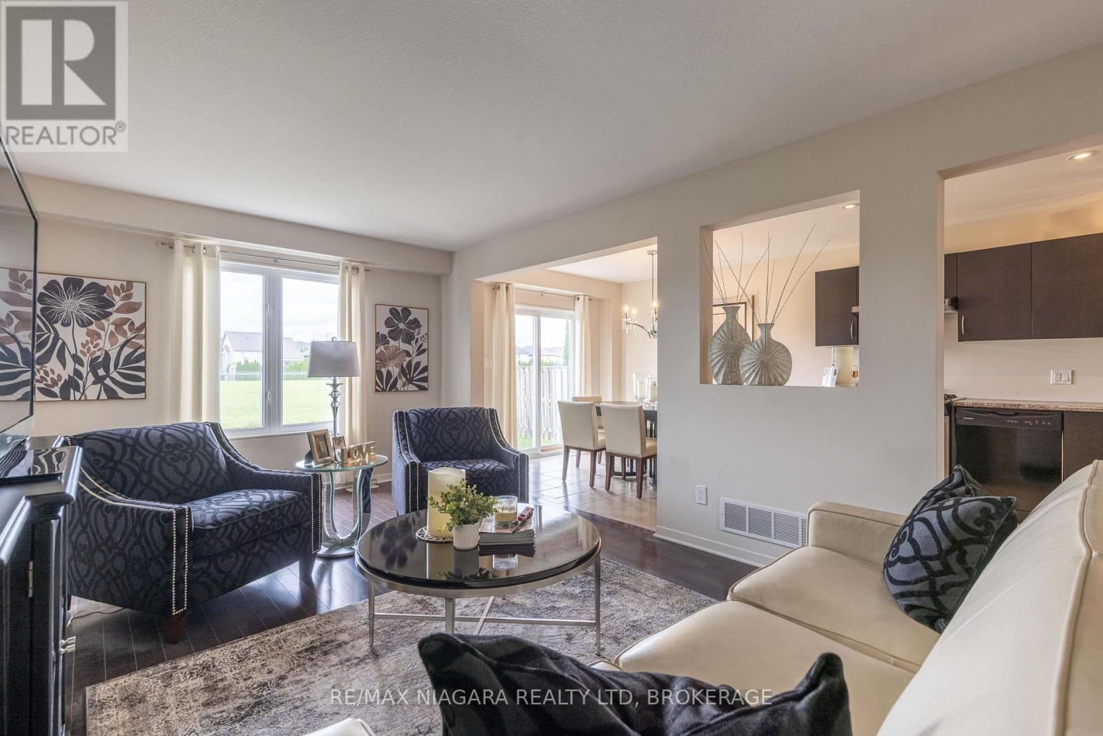 8625 Upper Canada Drive, Niagara Falls, Ontario  L2H 0B7 - Photo 5 - X13555822