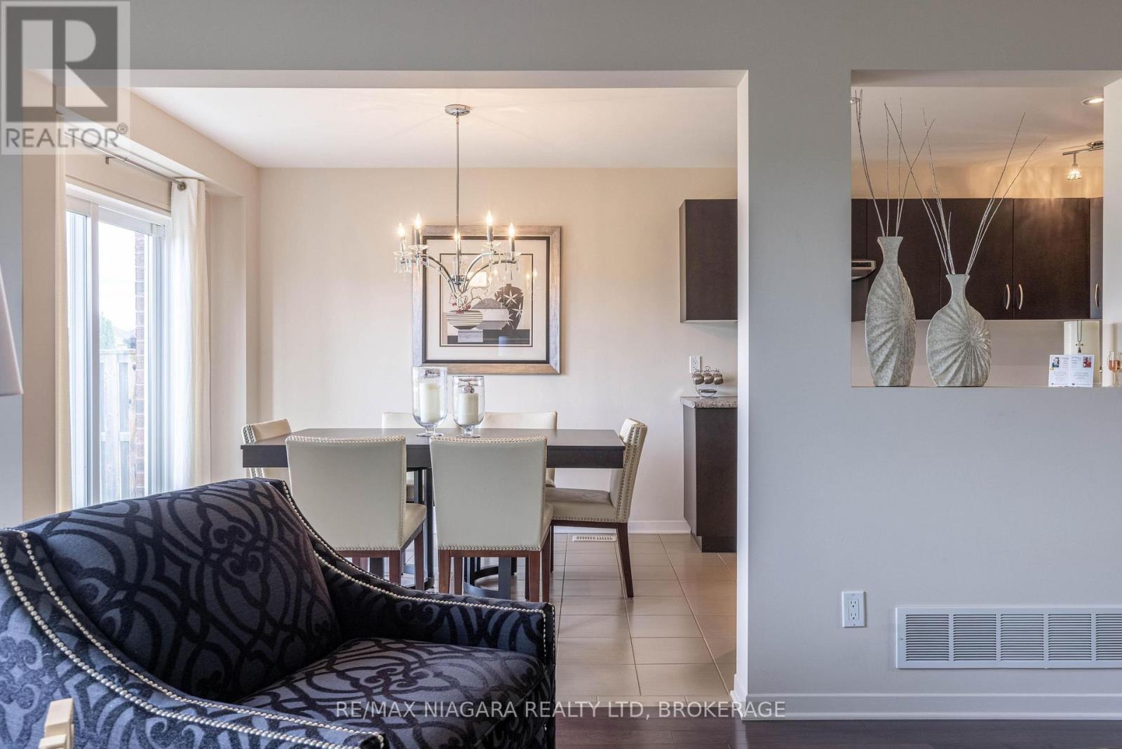 8625 Upper Canada Drive, Niagara Falls, Ontario  L2H 0B7 - Photo 7 - X13555822