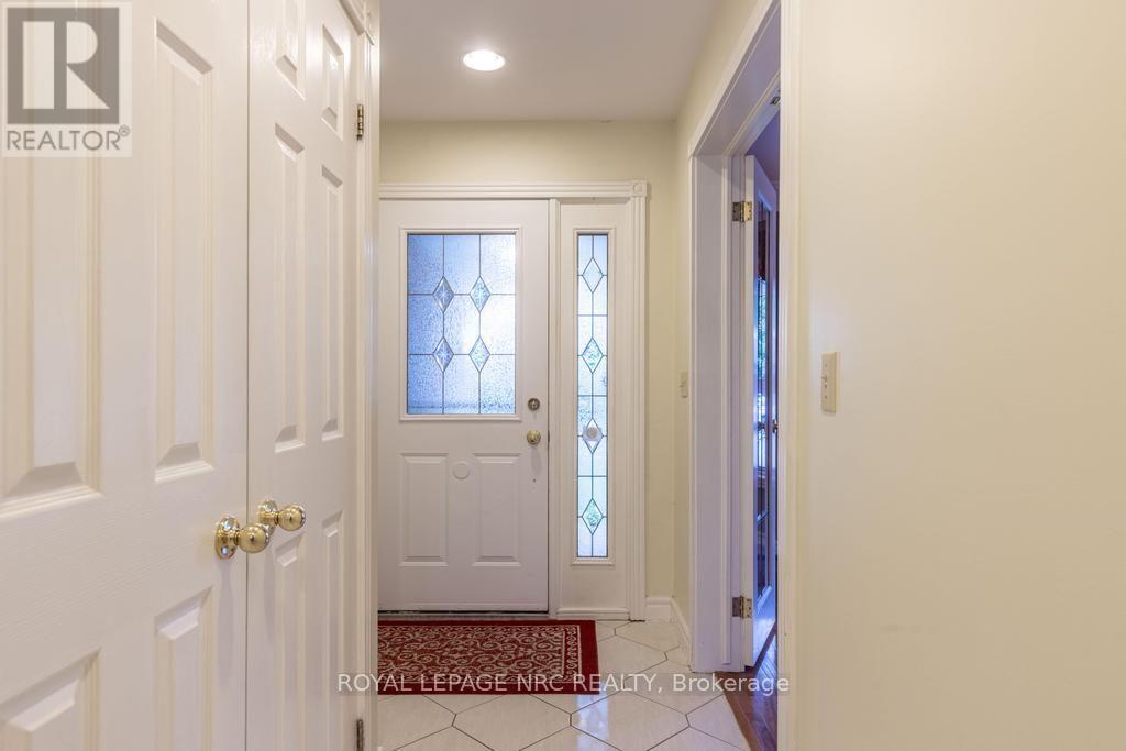 5 Bahama Bay, St. Catharines, Ontario  L2M 7W2 - Photo 4 - X13555828