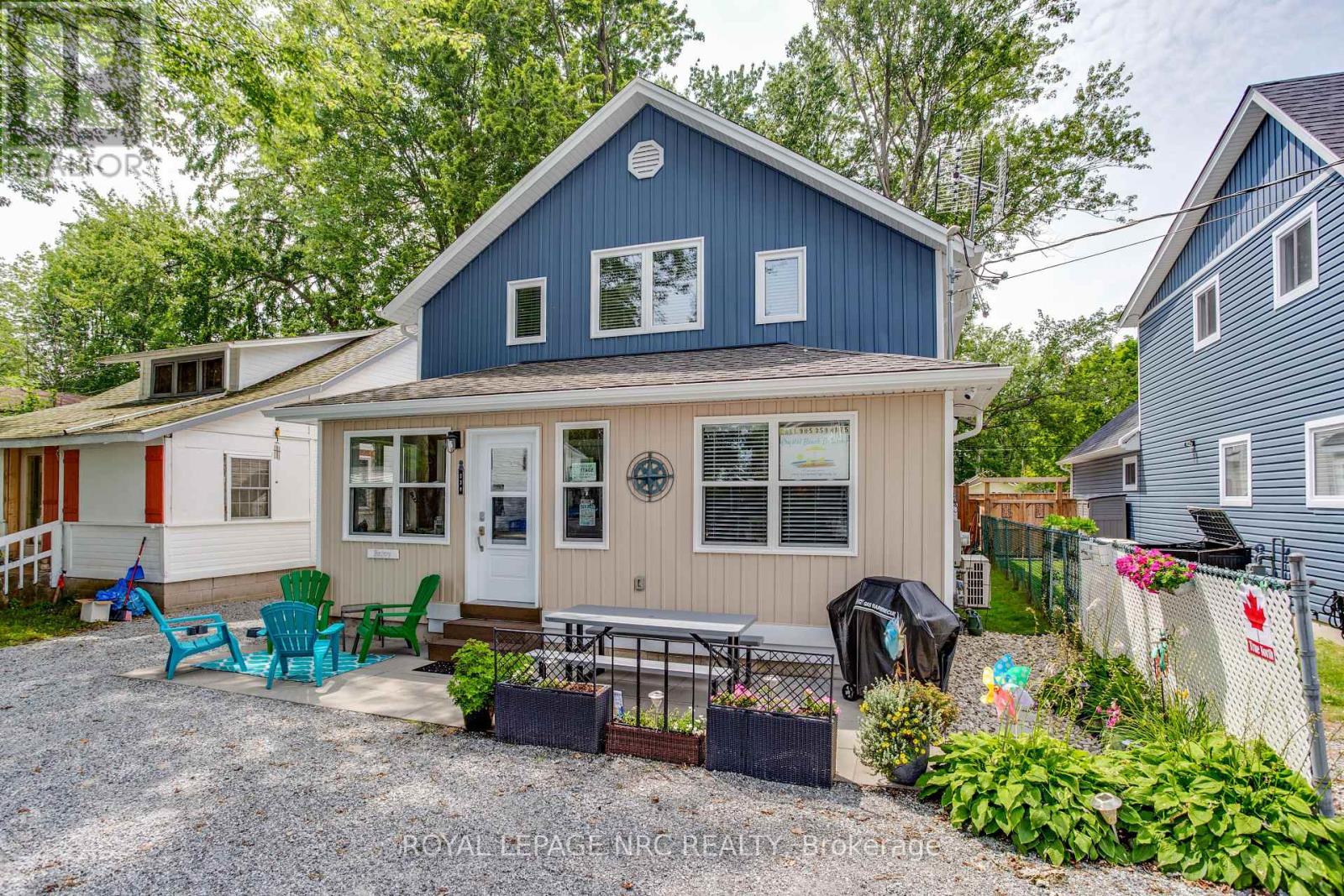 Front - 339 Eastwood Avenue, Fort Erie, Ontario  L0S 1B0 - Photo 2 - X13556066