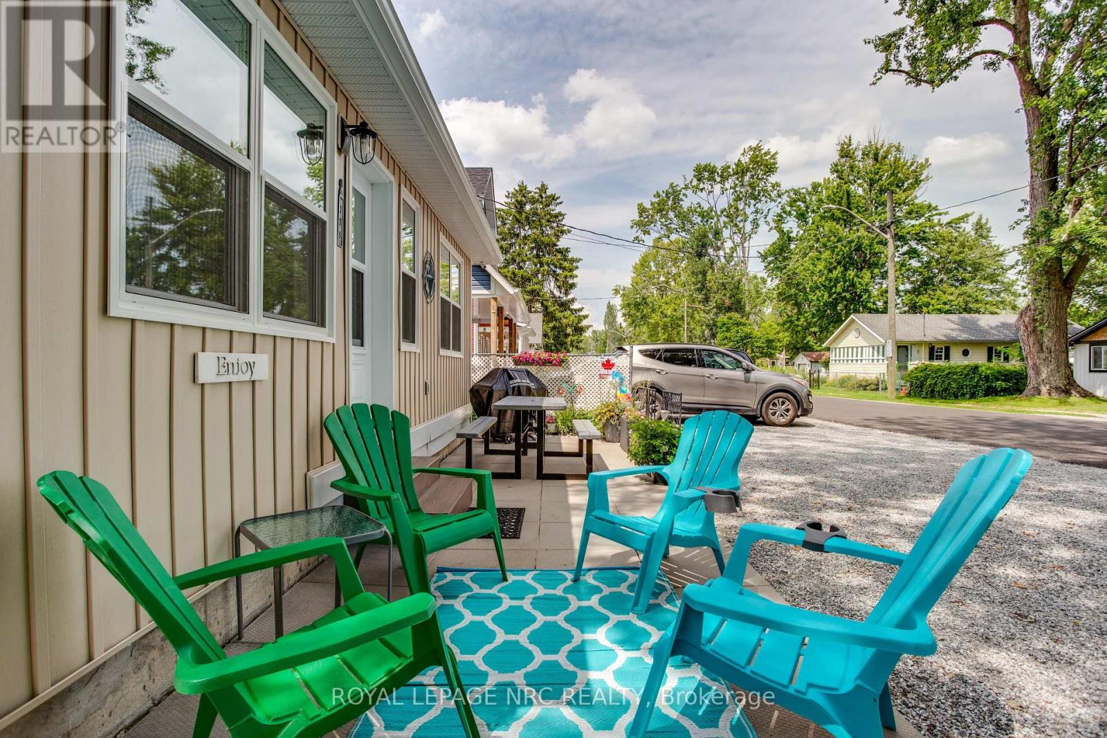 Front - 339 Eastwood Avenue, Fort Erie, Ontario  L0S 1B0 - Photo 4 - X13556066