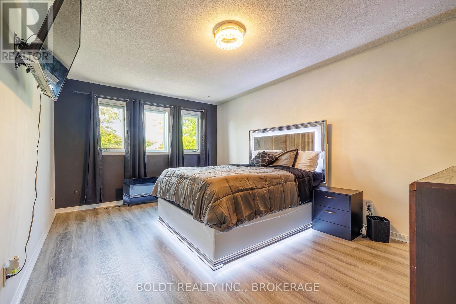 10 Maria Street, St. Catharines, Ontario  L2S 3Y3 - Photo 11 - X13557282