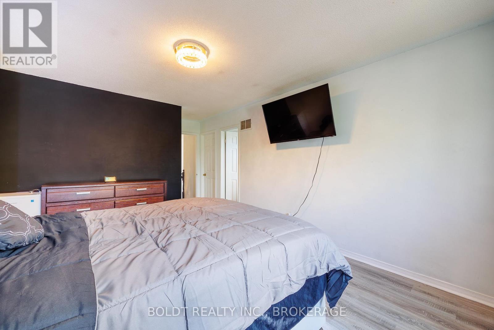 10 Maria Street, St. Catharines, Ontario  L2S 3Y3 - Photo 12 - X13557282