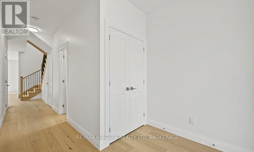 185b Rykert Street, St. Catharines, Ontario  L2S 2B5 - Photo 2 - X13557484