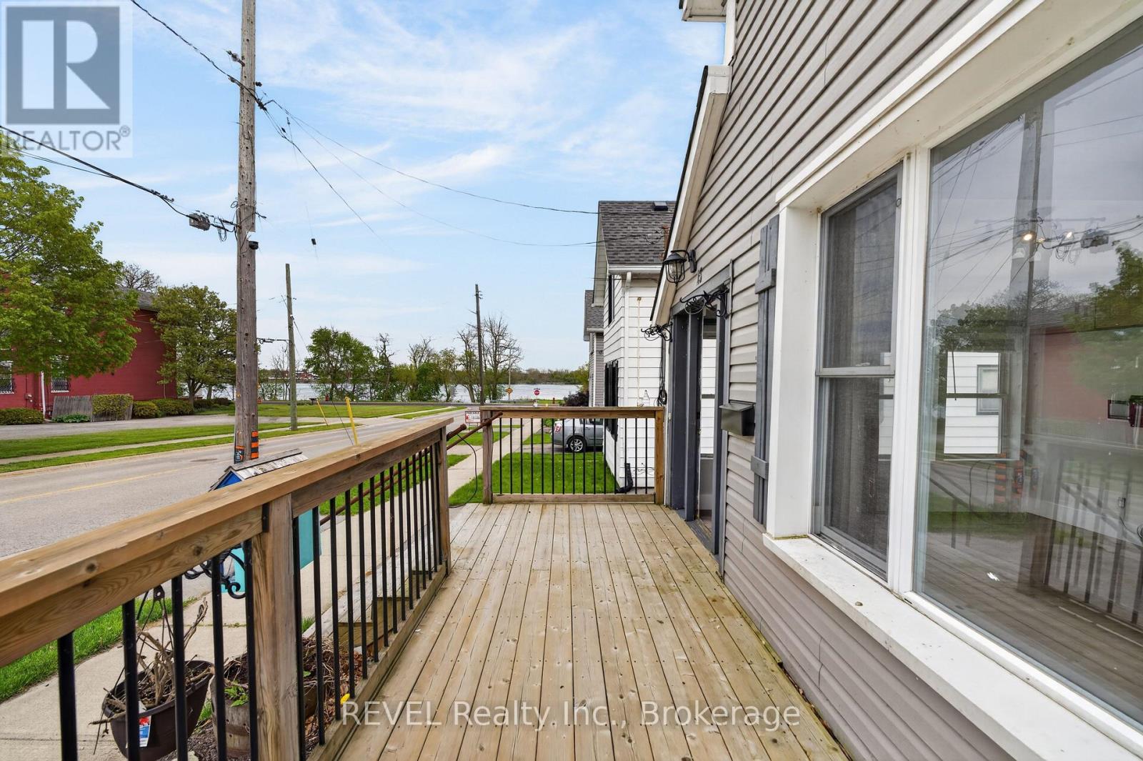 15 Phipps Street, Fort Erie, Ontario  L2A 2V1 - Photo 4 - X13557544