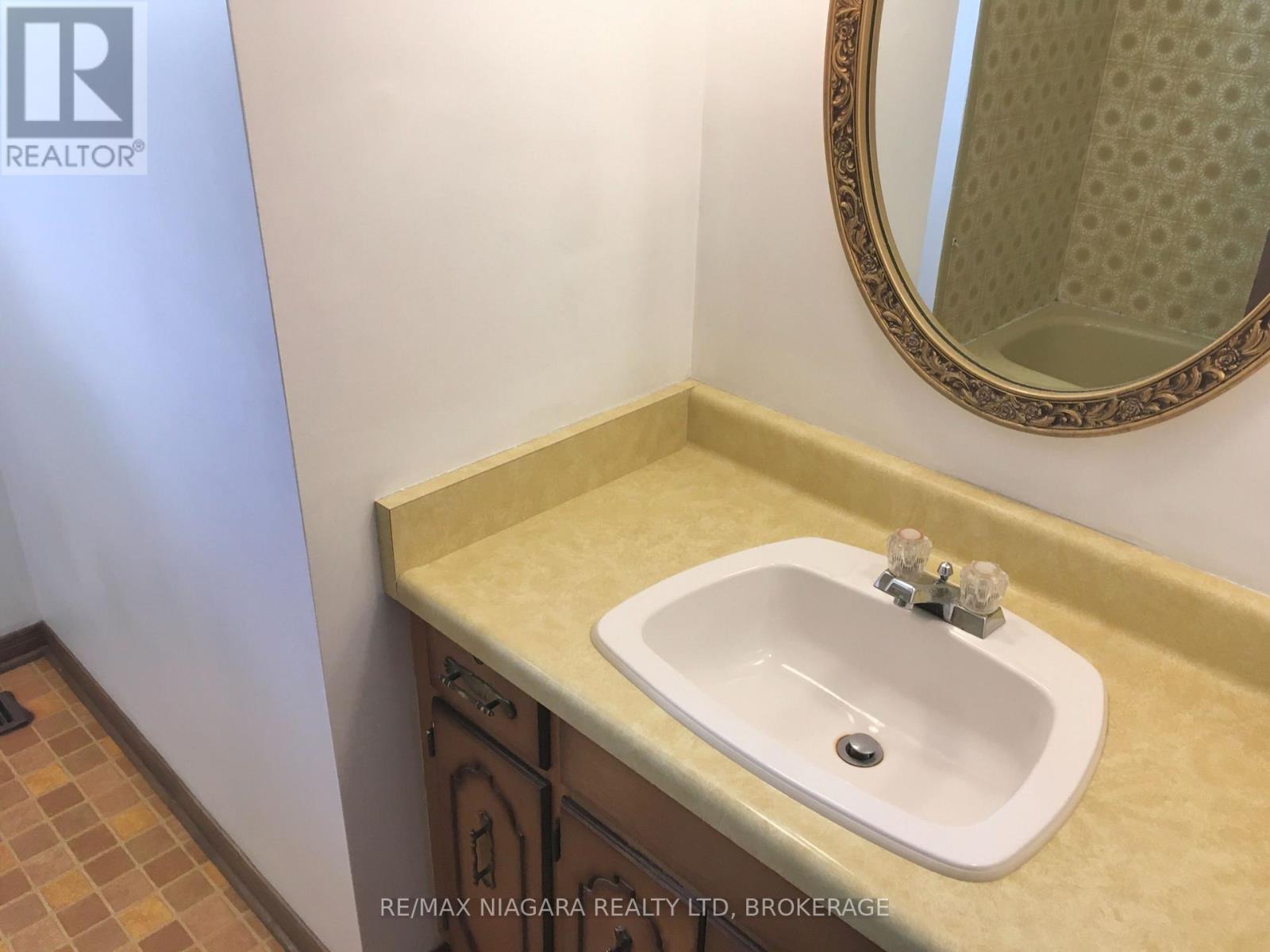 6086 Eldorado Avenue, Niagara Falls, Ontario  L2H 2E7 - Photo 22 - X13557570