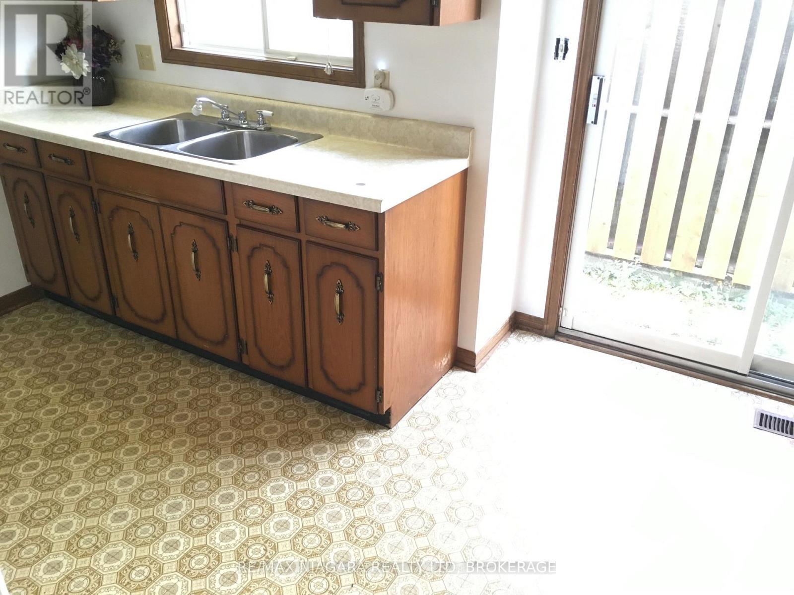 6086 Eldorado Avenue, Niagara Falls, Ontario  L2H 2E7 - Photo 6 - X13557570