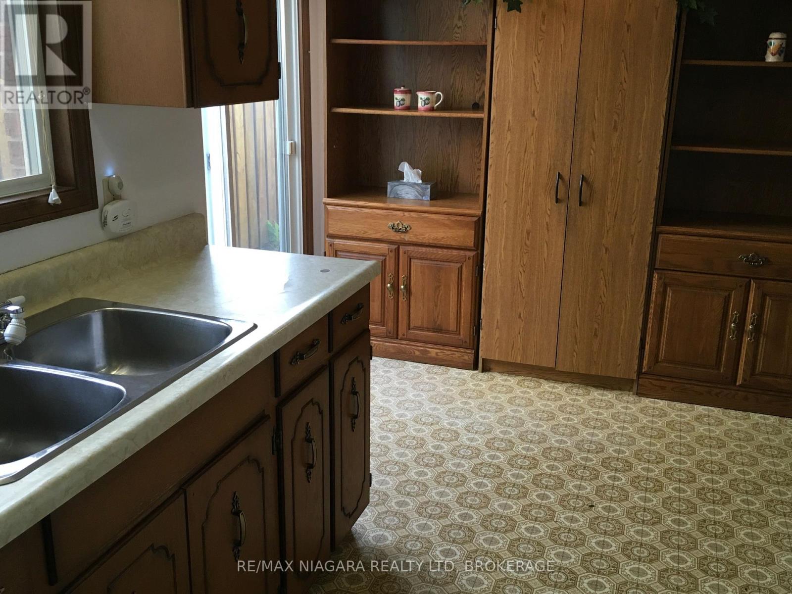 6086 Eldorado Avenue, Niagara Falls, Ontario  L2H 2E7 - Photo 8 - X13557570