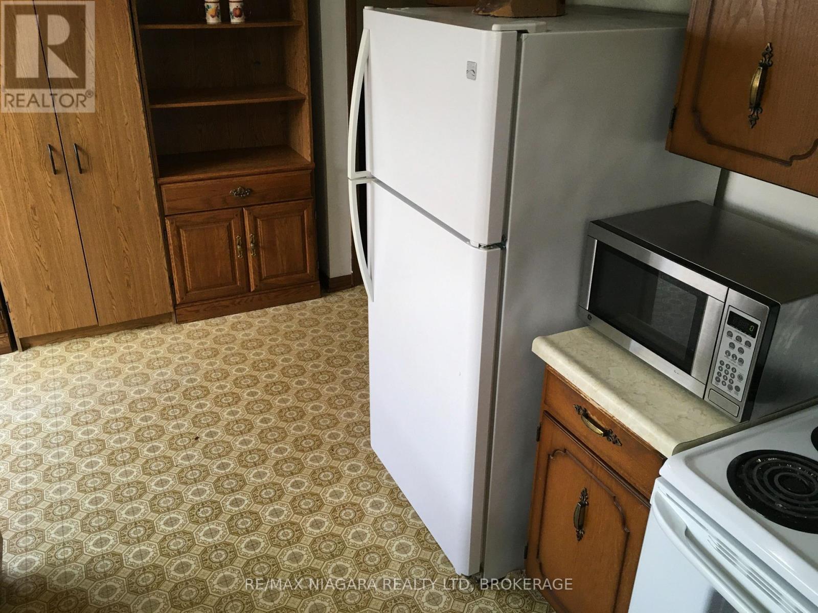 6086 Eldorado Avenue, Niagara Falls, Ontario  L2H 2E7 - Photo 9 - X13557570