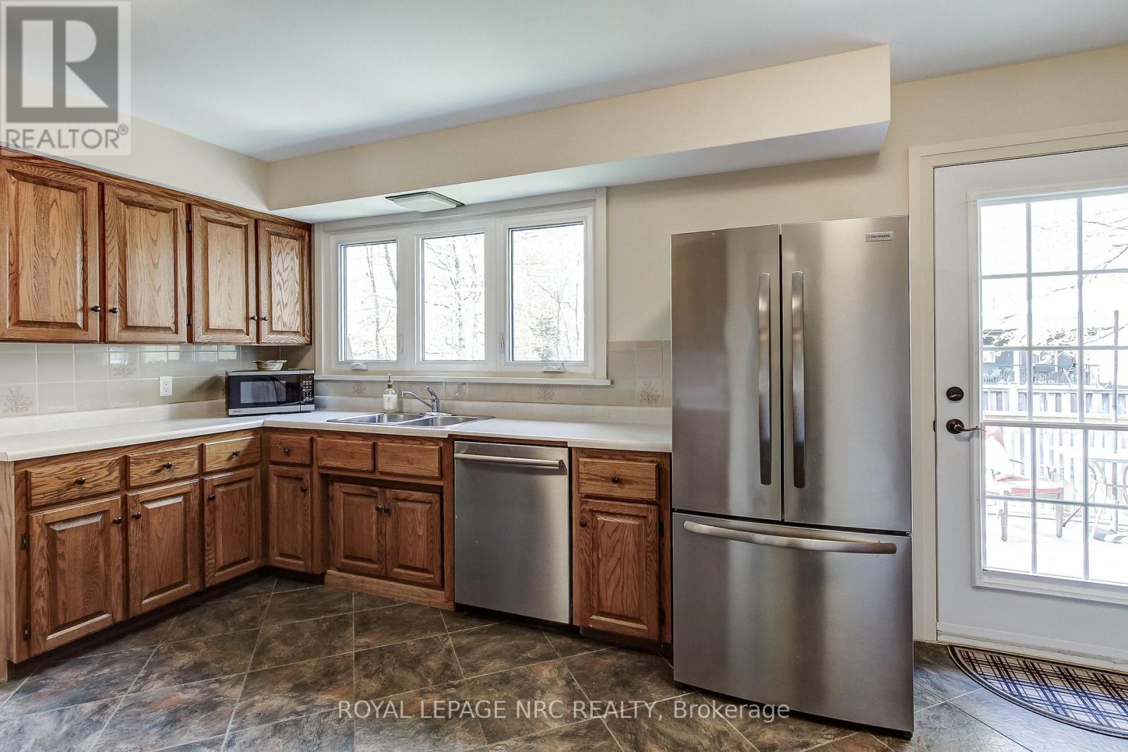 24 Tennessee Avenue, Port Colborne, Ontario  L3K 2R9 - Photo 18 - X13557650