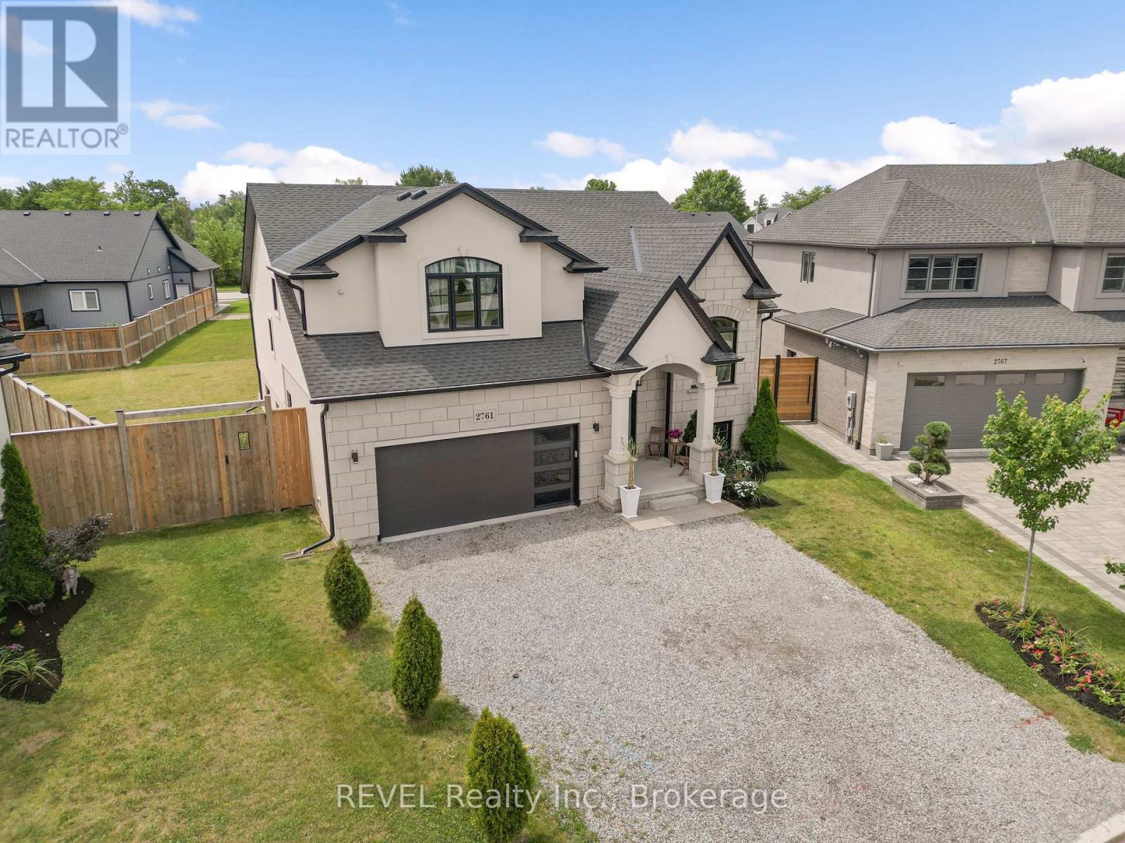 2761 Arrowsmith Court, Fort Erie, Ontario  L0S 1S0 - Photo 3 - X13558922