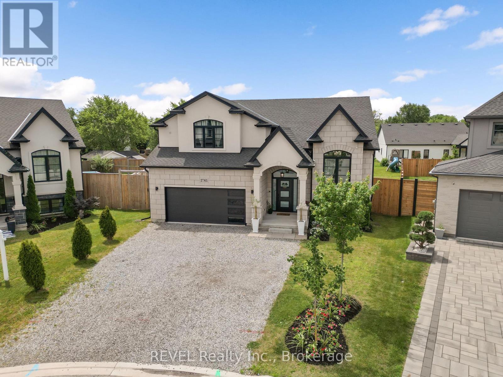 2761 Arrowsmith Court, Fort Erie, Ontario  L0S 1S0 - Photo 4 - X13558922