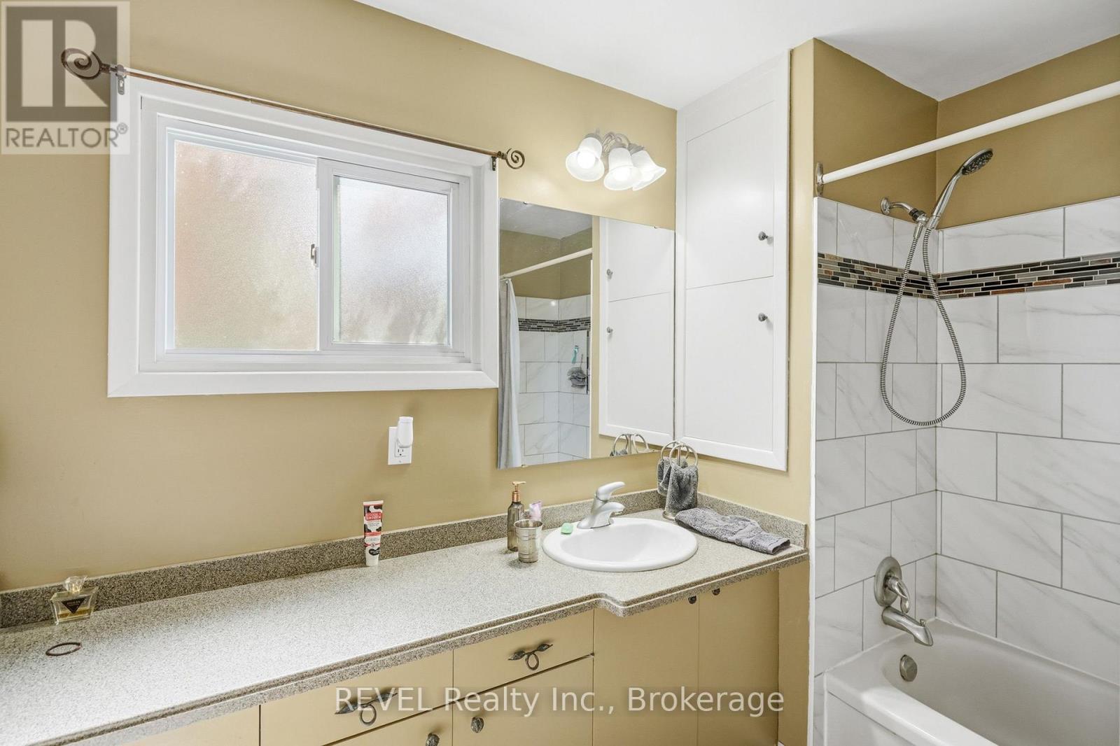 136 Powerview Avenue, St. Catharines, Ontario  L2S 1X4 - Photo 12 - X13559414