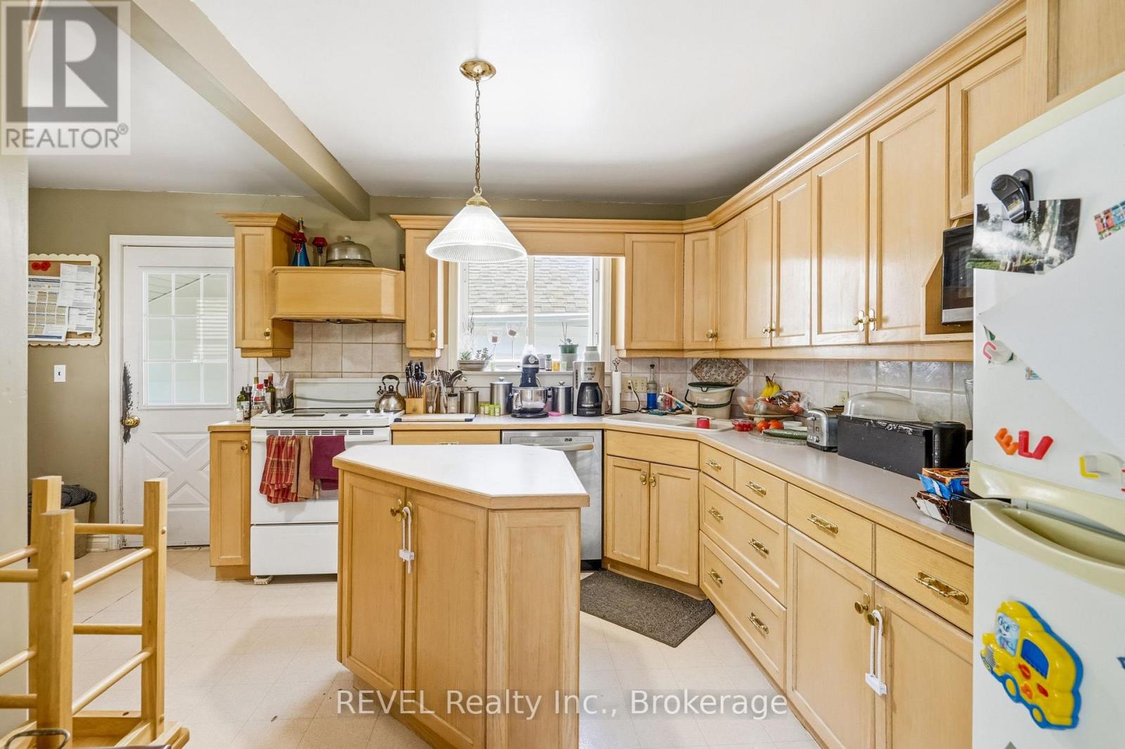 136 Powerview Avenue, St. Catharines, Ontario  L2S 1X4 - Photo 9 - X13559414