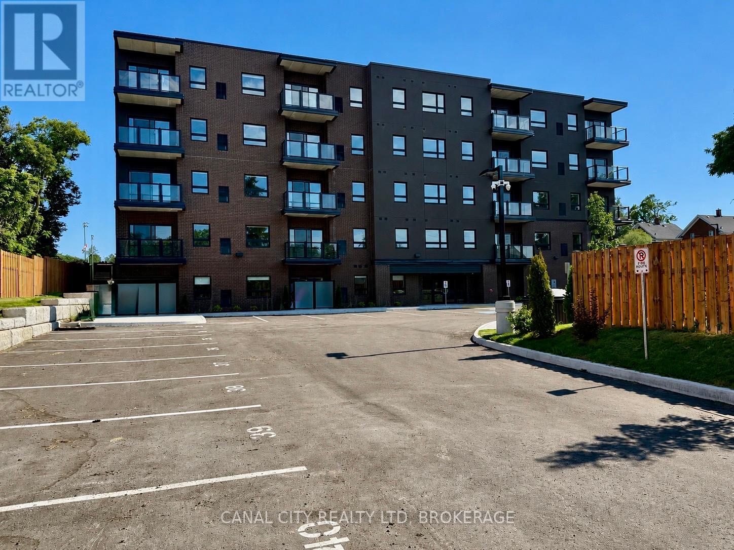 407 - 8 HUTT LANE, Thorold, Ontario
