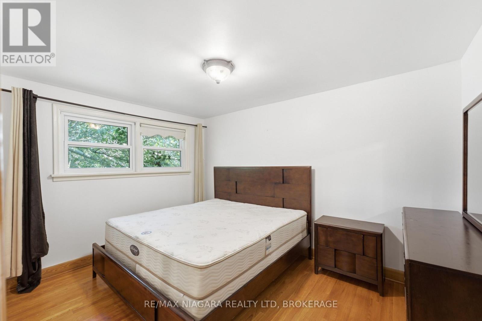 6479 Brock Street, Niagara Falls, Ontario  L2J 1W4 - Photo 13 - X13559782