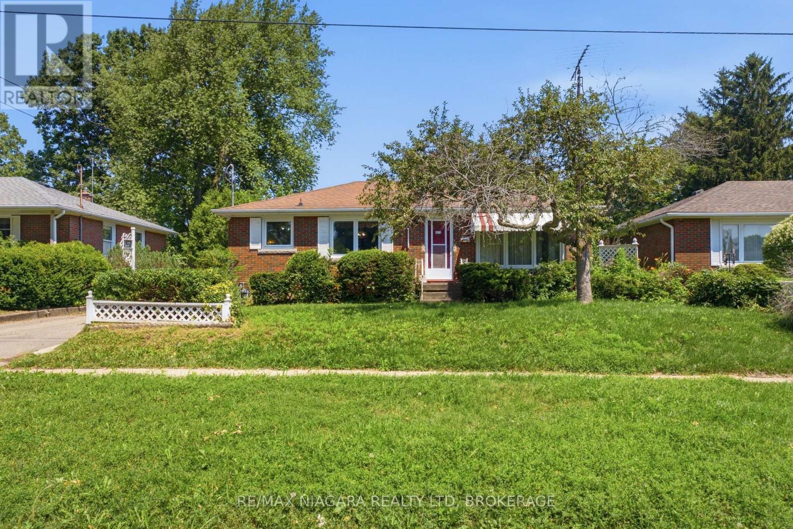 6479 Brock Street, Niagara Falls, Ontario  L2J 1W4 - Photo 4 - X13559782