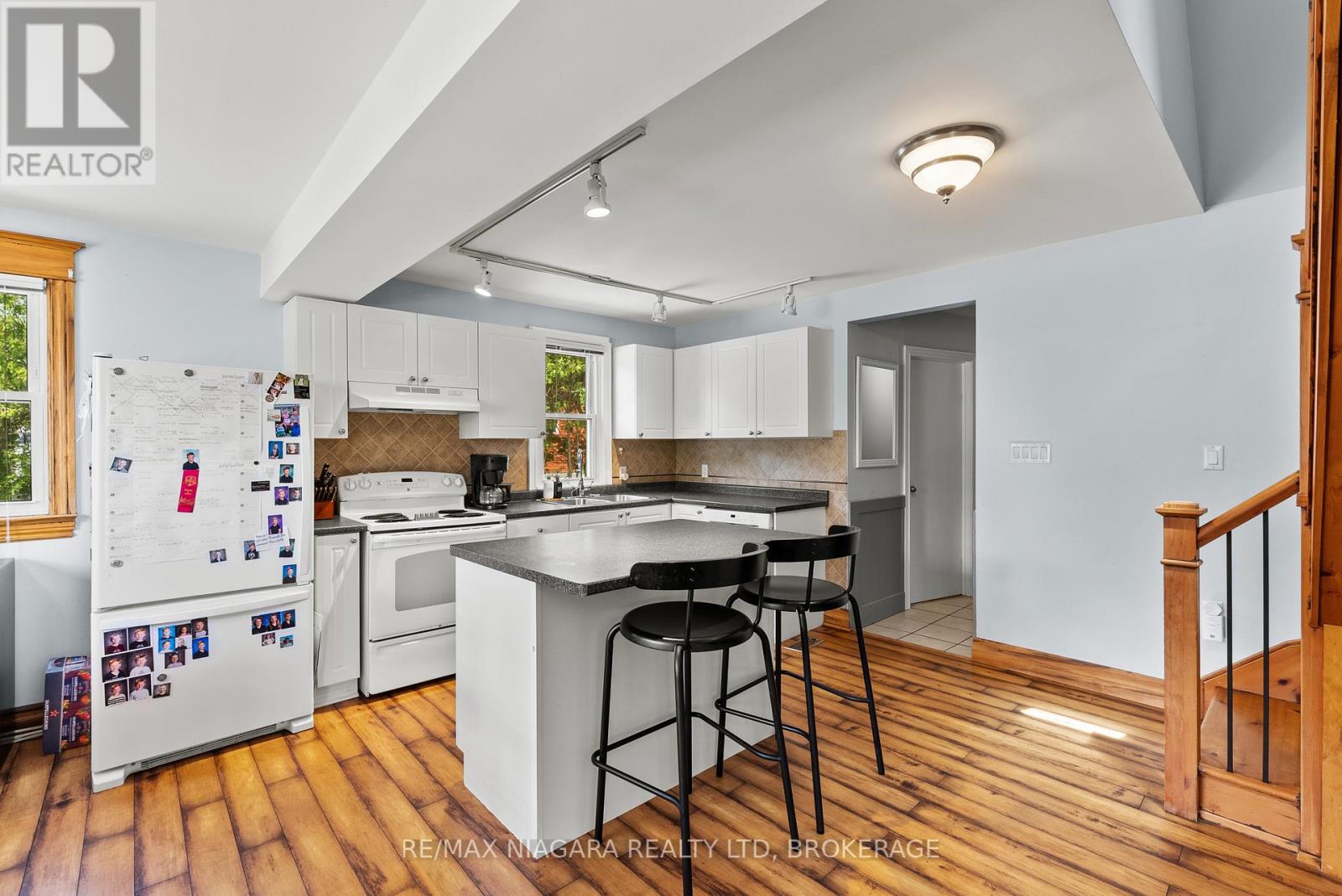848 East And West Line Road, Niagara-On-The-Lake, Ontario  L0S 1J0 - Photo 11 - X13559888