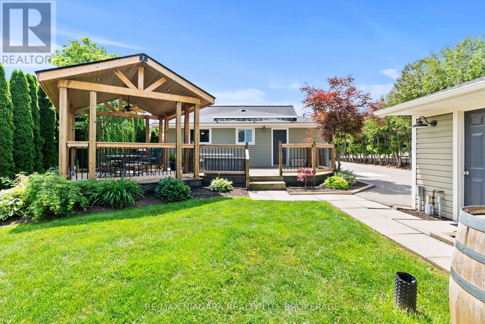 848 East And West Line Road, Niagara-On-The-Lake, Ontario  L0S 1J0 - Photo 26 - X13559888