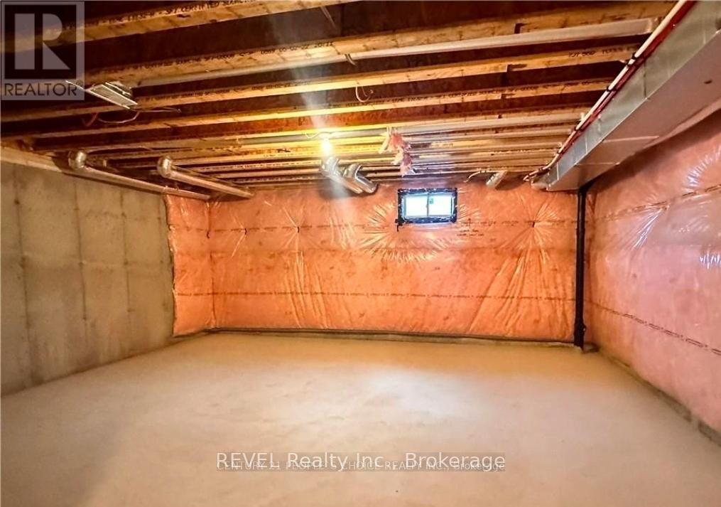 36 Rowlock Street, Welland, Ontario  L3B 0M7 - Photo 15 - X13559954