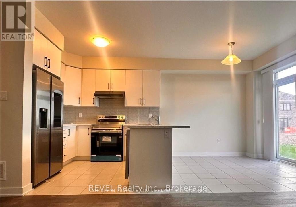 36 Rowlock Street, Welland, Ontario  L3B 0M7 - Photo 3 - X13559954