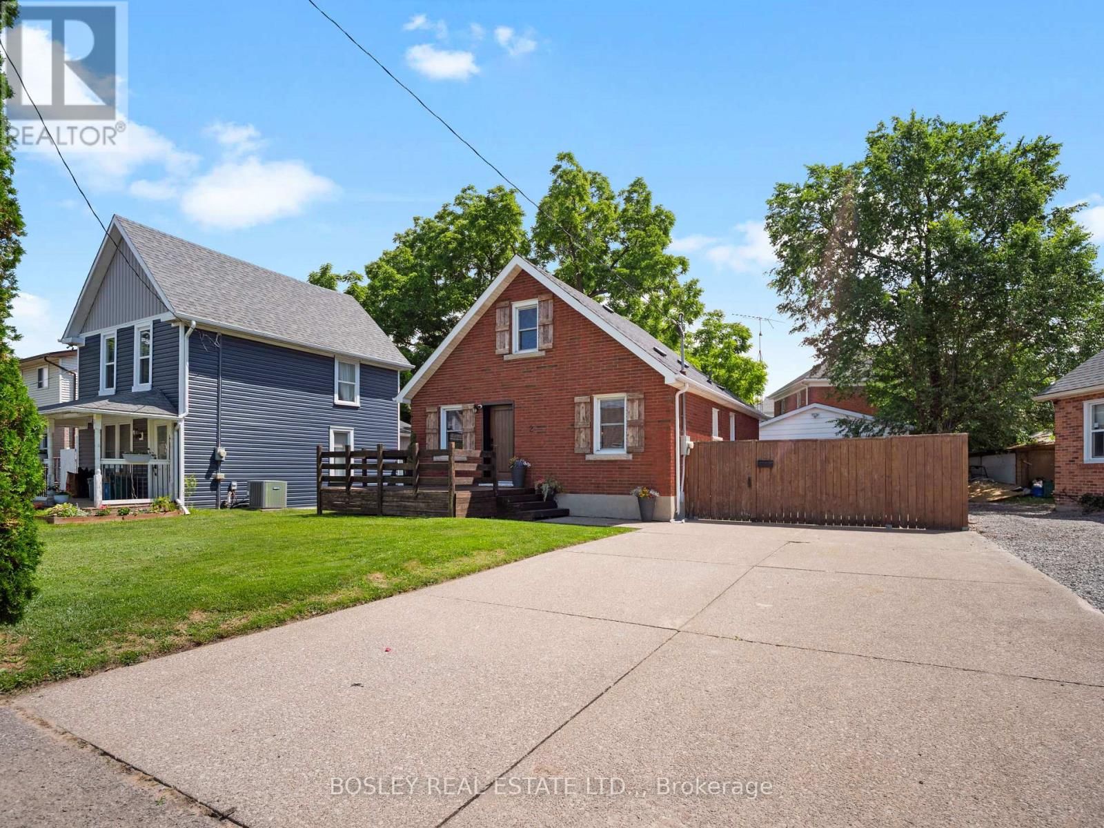 2 Monro Street, St. Catharines, Ontario  L2N 2B3 - Photo 35 - X13560026