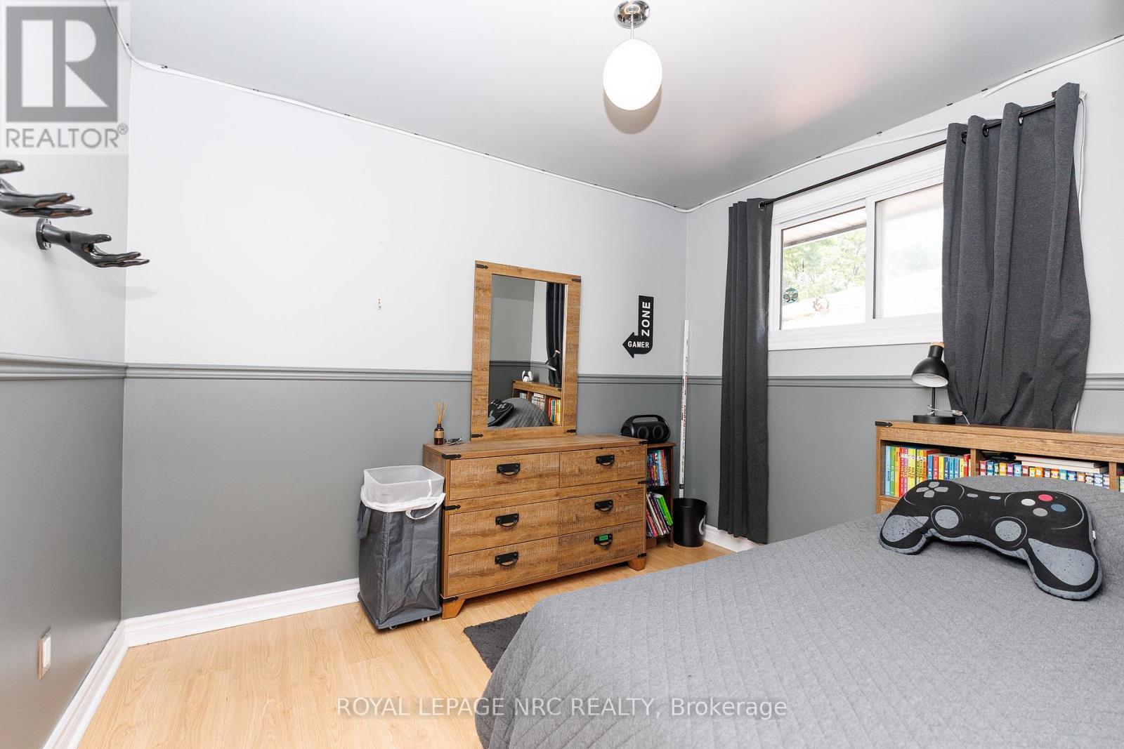 8025 Michael Street, Niagara Falls, Ontario  L2H 2B6 - Photo 12 - X13560058