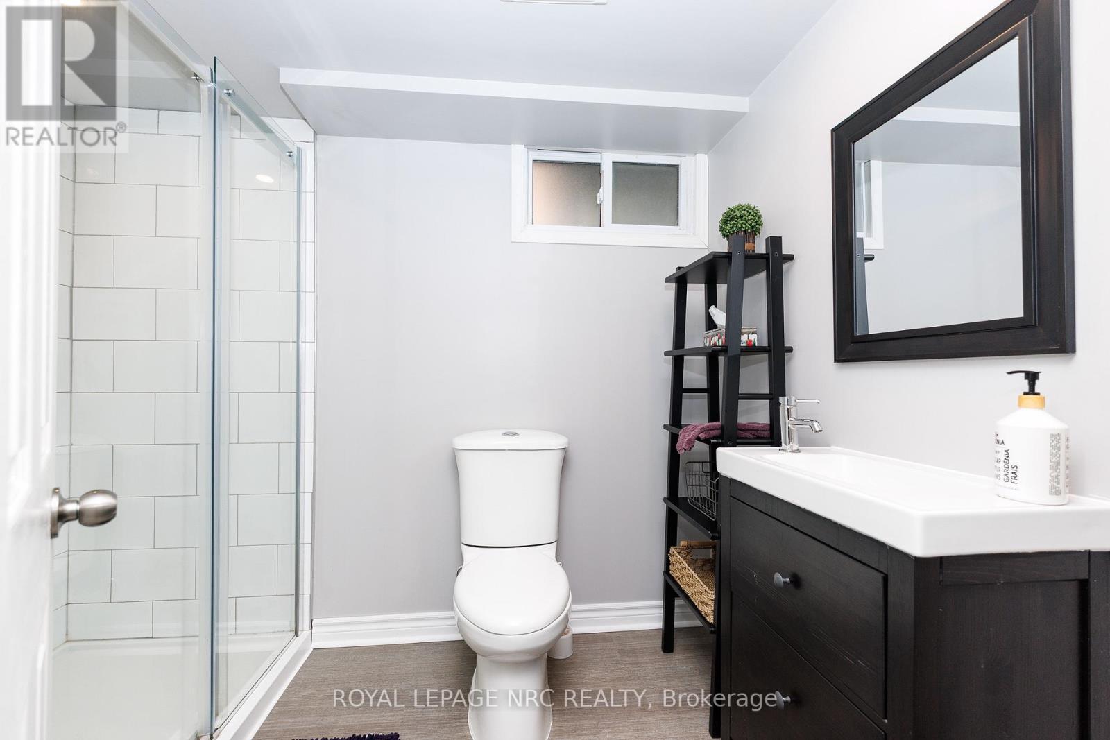 8025 Michael Street, Niagara Falls, Ontario  L2H 2B6 - Photo 28 - X13560058
