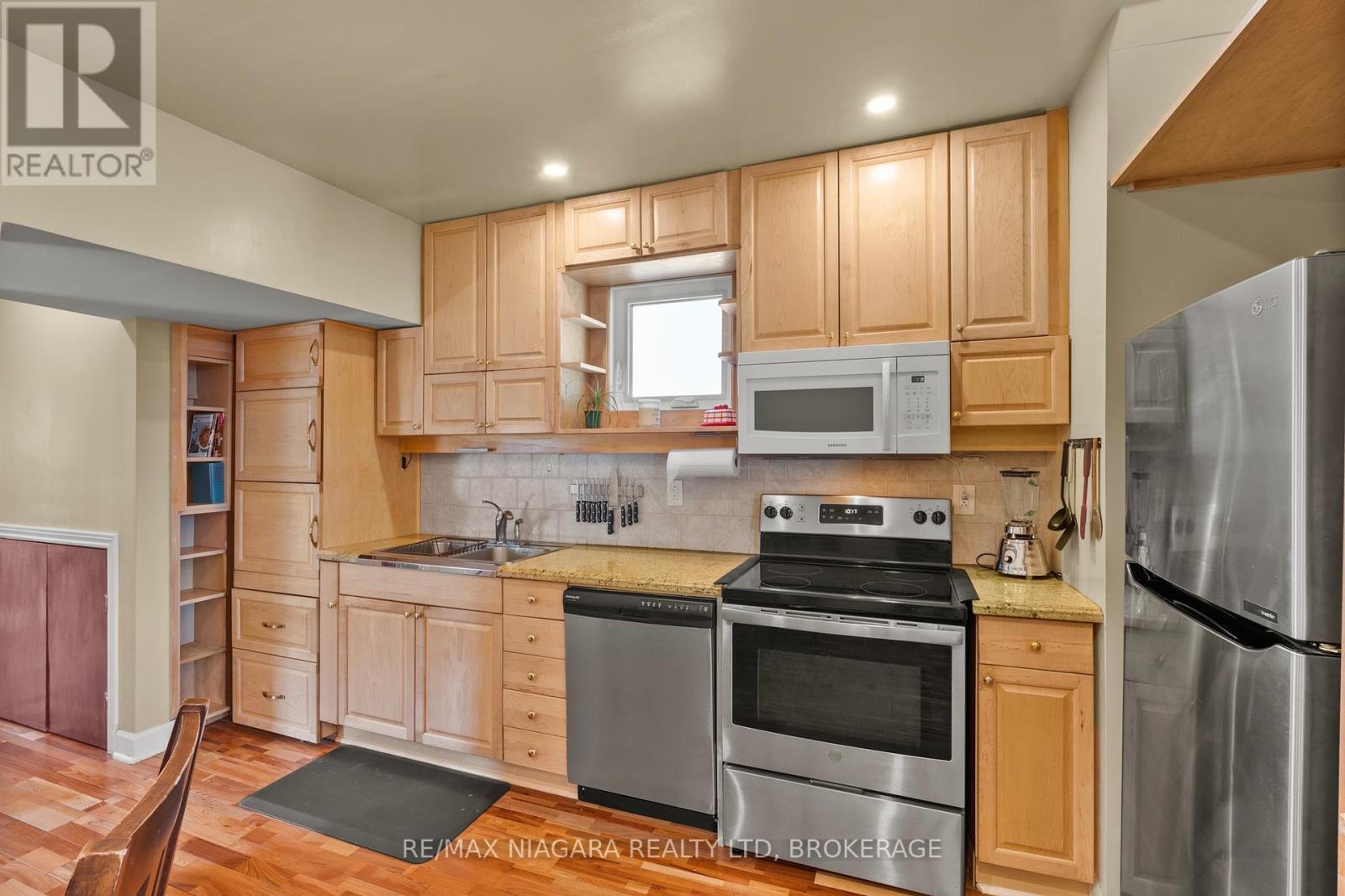 4691 Morrison Street, Niagara Falls, Ontario  L2E 2C1 - Photo 10 - X13560596