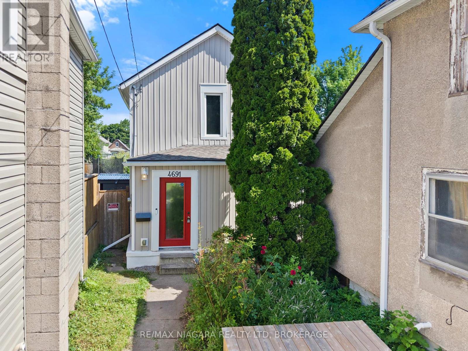 4691 Morrison Street, Niagara Falls, Ontario  L2E 2C1 - Photo 3 - X13560596