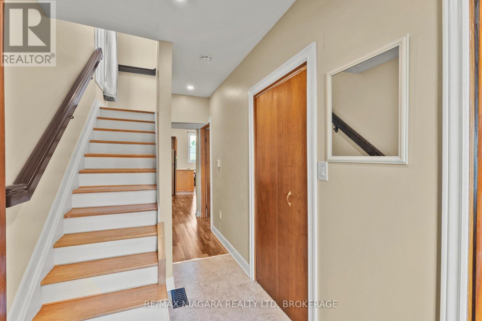 4691 Morrison Street, Niagara Falls, Ontario  L2E 2C1 - Photo 6 - X13560596