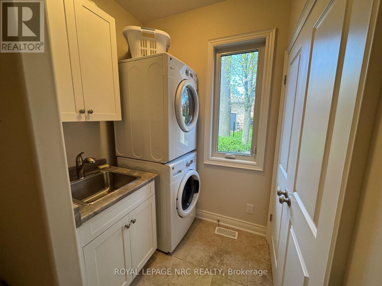 2 - 6186 Dorchester Road, Niagara Falls, Ontario  L2G 5T2 - Photo 16 - X13560722