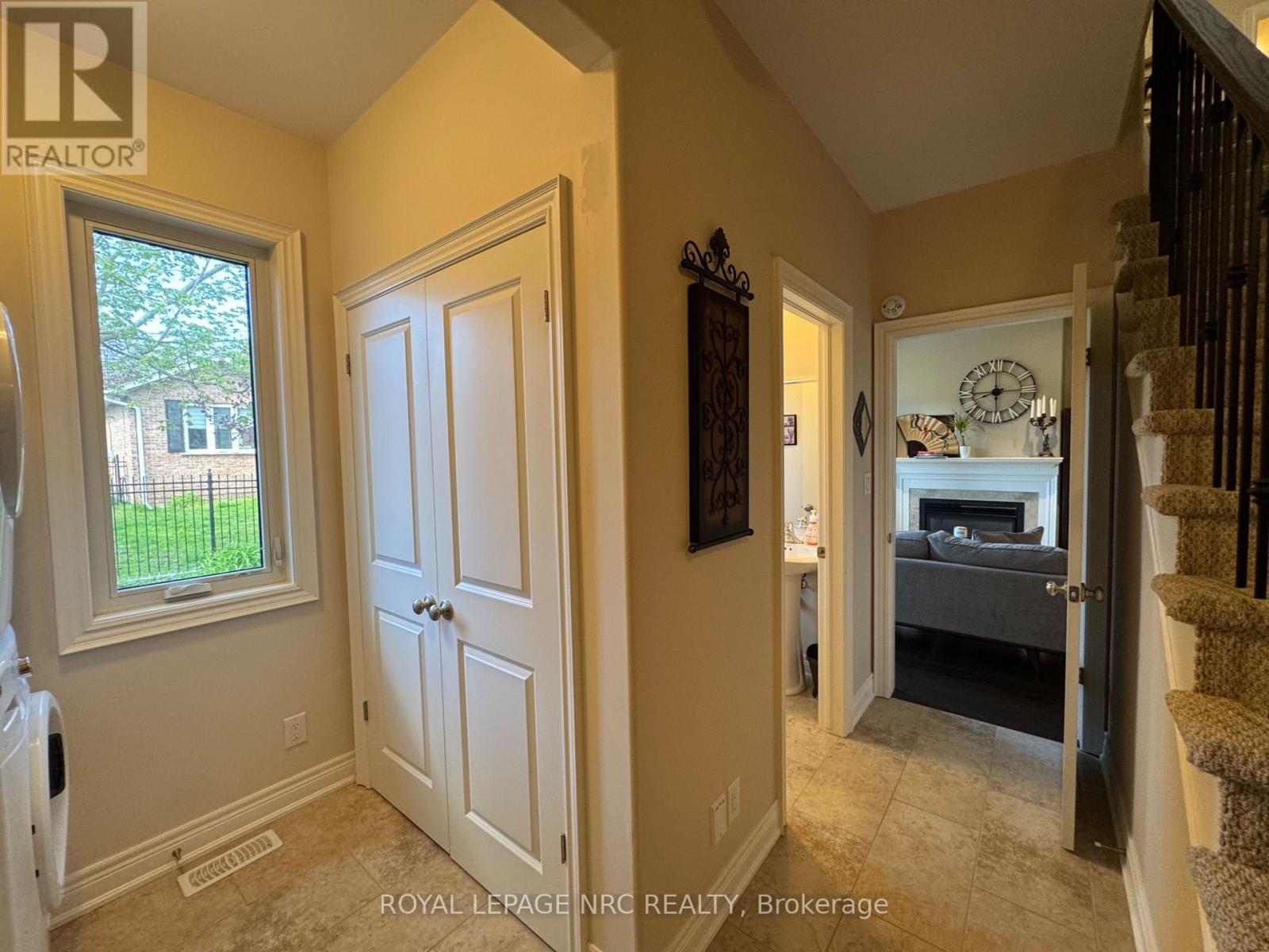 2 - 6186 Dorchester Road, Niagara Falls, Ontario  L2G 5T2 - Photo 17 - X13560722