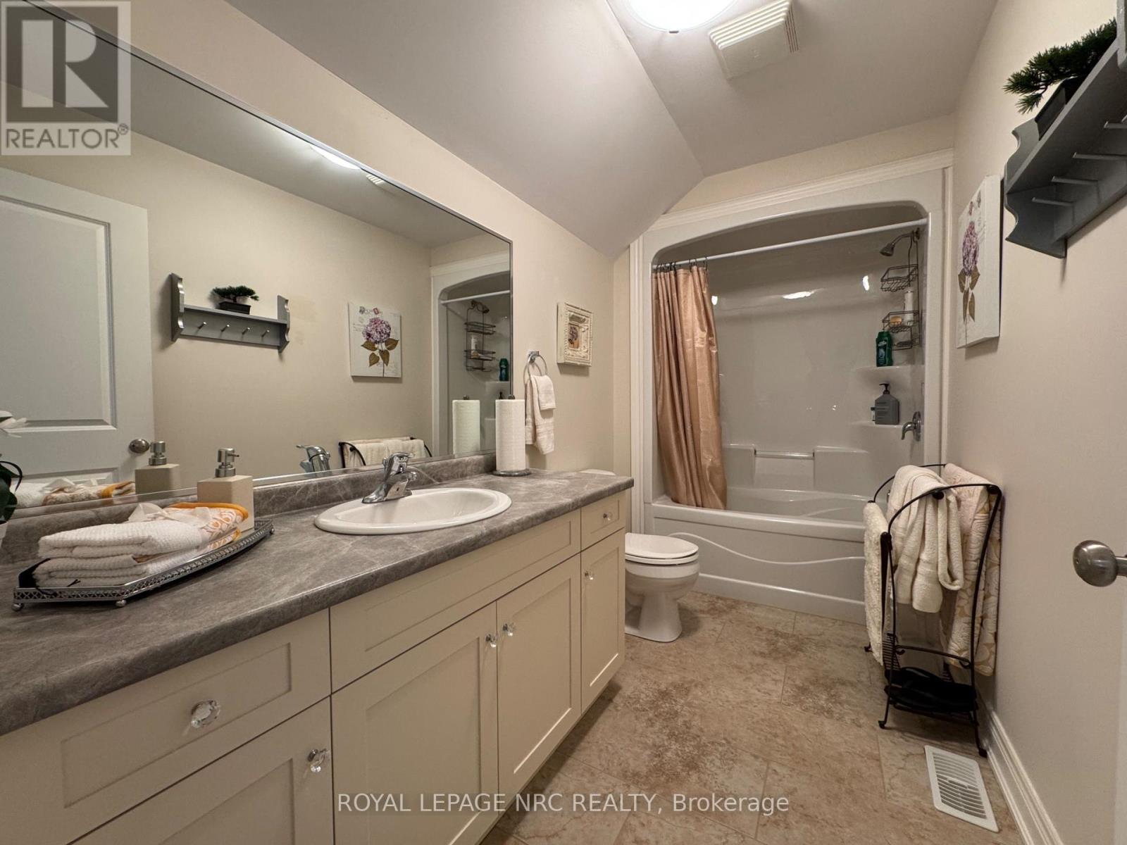 2 - 6186 Dorchester Road, Niagara Falls, Ontario  L2G 5T2 - Photo 24 - X13560722