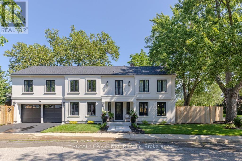 15 WYCHWOOD ROAD, St. Catharines, Ontario